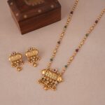 Long elegant stone antique gold pendant set - Image 4